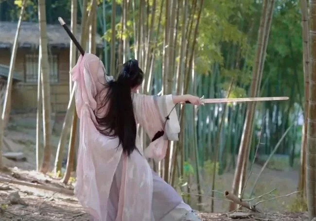 侠女逍遥录 中文版游戏截图 02 - 武侠RPG剧情冒险场景